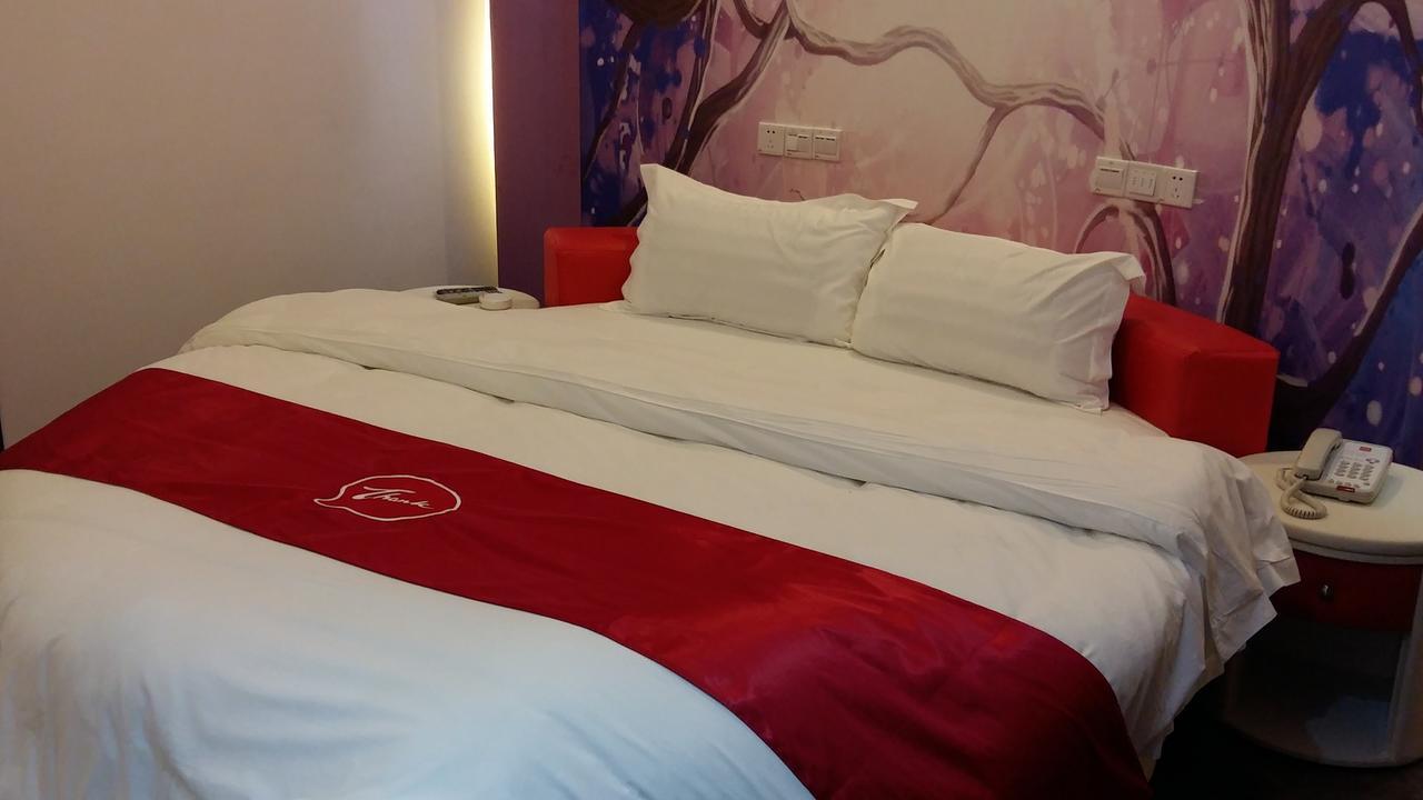 Thank Inn Chain Hotel Guizhou Zunyi Huichuan District Huichuan Avenue מראה חיצוני תמונה