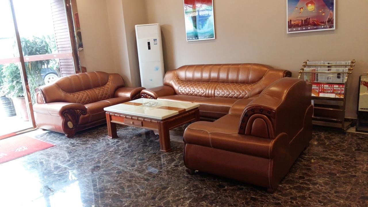 Thank Inn Chain Hotel Guizhou Zunyi Huichuan District Huichuan Avenue מראה חיצוני תמונה